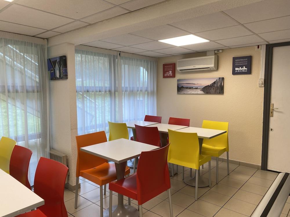 Premiere Classe La Rochelle Sud - Hotel 2*