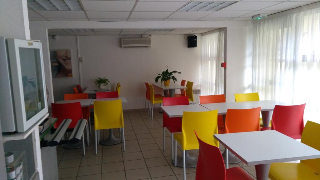 Hotel Premiere Classe La Rochelle Sud - 2*